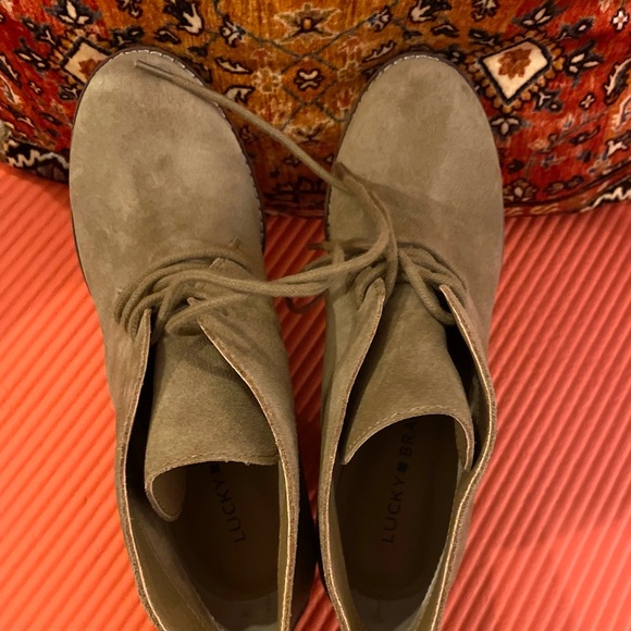 Lucky Brand Suede bootie lace-up wedge in camel size 7.5 BRAND NEW - Picture 5 of 11